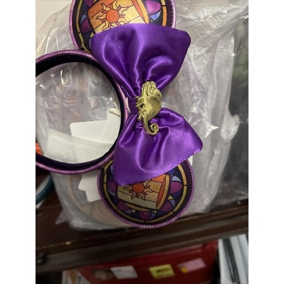 NWT Loungefly Disney Rapunzel Pascal Stained Glass Princess Backpack Ears - Picture 8 of 8